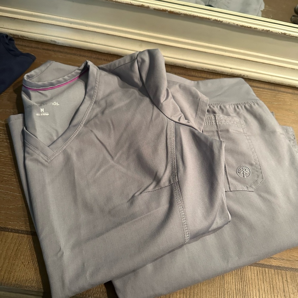 Healing Hands Purple Label Scrubs Size Medium NWOT